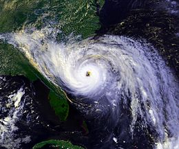 Hurricane_Hugo_1989_sept_21_1844Z